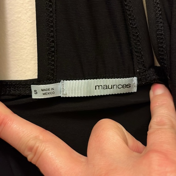 Maurices Black Ruffle Halter Tank Top size small - Picture 2 of 10